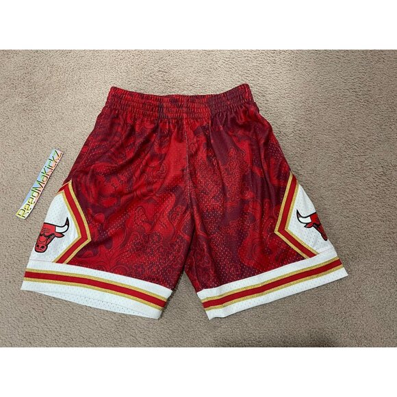 Mitchell & Ness Chicago Bulls CNY Chinese New Year Shorts Mens Medium - Picture 1 of 5